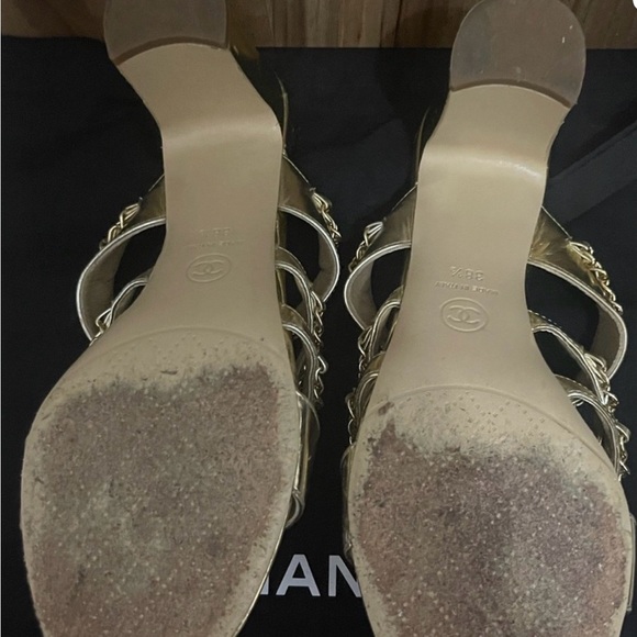CHANEL Gold Chain-Trim Block Heel Sandals - Picture 3 of 4